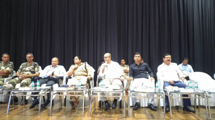 Dhanbad: जिला स्तरीय खनन टास्क फोर्स की बैठक, DC ने दिये निर्देश, कोल, बालू के अवैध कारोबारियों पर करें नेम्ड FIR