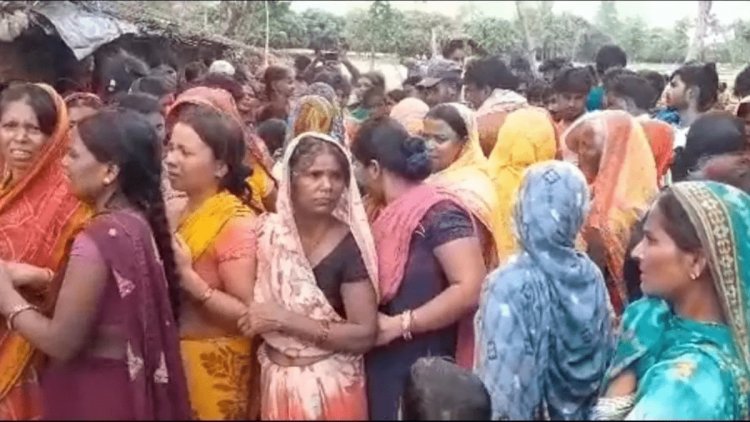 Bihar : बेतिया में चाचा ने भतीजे का चाकू से गर्दन काटा, पिता सहित पांच लोग घायल
