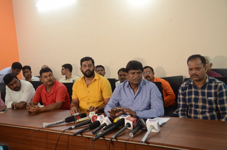 Dhanbad: रोजगार के बजाय पलायन को बढ़ावा दे रही है हेमंत सोरन गवर्नमेंट : ढुल्लू महतो