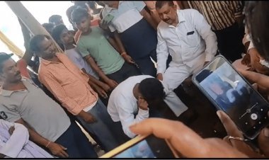 Jharkhand: महिलाओं का अश्लील वीडियो बना रहा था तौफिक, पिटाई,पंचायत में थूक चटवाकर मंगवायी माफी