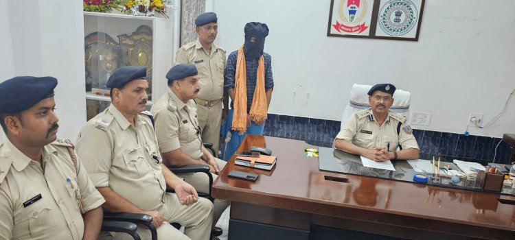 Jharkhand : बेटे ने ही किया था पिता का मर्डर, बकायेदारों से बचने के लिए रची साजिश, पुलिस ने किया खुलासा