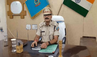 Dhanbad : सिटी एसपी IPS अजीत कुमार ने संभाला पदभार