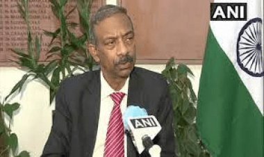 PM नरेंद्र मोदी के सलाहकार बने रहेंगे रिटायर्ड IAS अमित खरे