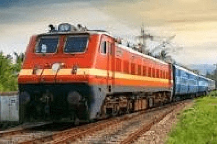 Palghar Accident : रेलवे ट्रैक पर सिग्नल ठीक कर रहे तीन स्टाफ की ट्रेन से कटकर मौत