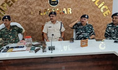 Jharkhand :लातेहार पुलिस को मिली बड़ी सफलता, पांच लाख का इनामी नक्सली सुशील उरांव एके-47 व गोलियों के साथ अरेस्ट