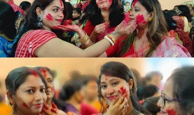 Dhanbad: सिंदूर खेला के साथ मां दुर्गा को दी गई विदाई