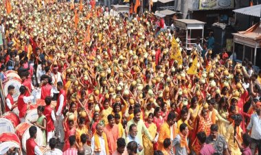 Dhanbad : भव्य कलश यात्रा निकली, तीन दिवसीय संगीतमय रामकथा शुरु
