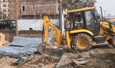 Jharkhand: सरकारी जमीन पर अवैध कब्जा करने का आरोप, योगेंद्र साव और अंबा प्रसाद पर FIR दर्ज