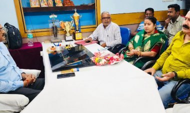 Dhanbad: जनता श्रमिक संघ की BCCL एरिया 12 के जीएम के साथ विभिन्न मांगो पर वार्ता