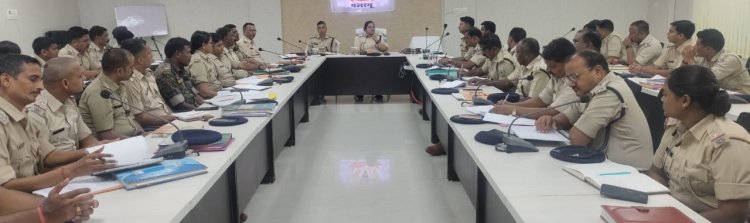 Jharkhand : पलामू में उग्रवादियों के खिलाफ चलेगा स्पेशल ऑपरेशन, एसपी ने क्राइम मीटिंग में दिये दिशा-निर्देश