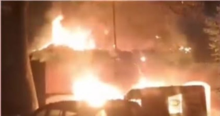 Dhanbad: महिला पुलिस स्टेशन की पुरानी बिल्डिंग में लगी आग, मलाखाना का सामान समेत कई विसरा नष्ट