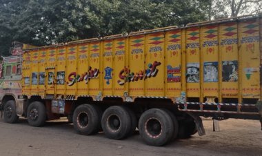 Dhanbad: खनन टास्क फोर्स की झरिया व तोतुलमारी में रेड, भारी मात्रा में कोयला व  एक ट्रक जप्त