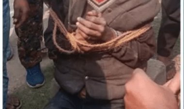 Dhanbad: धनबाद में मॉब लिंचिंग का मंजर, चोर को पोल में बांधकर लोगों ने की पिटाई