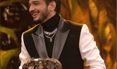 Bigg Boss 17 Winner Munawar Faruqui: मुनव्वर फारूकी बिग बॉस विनर, ट्रॉफी-कार के साथ मिले 50 लाख
