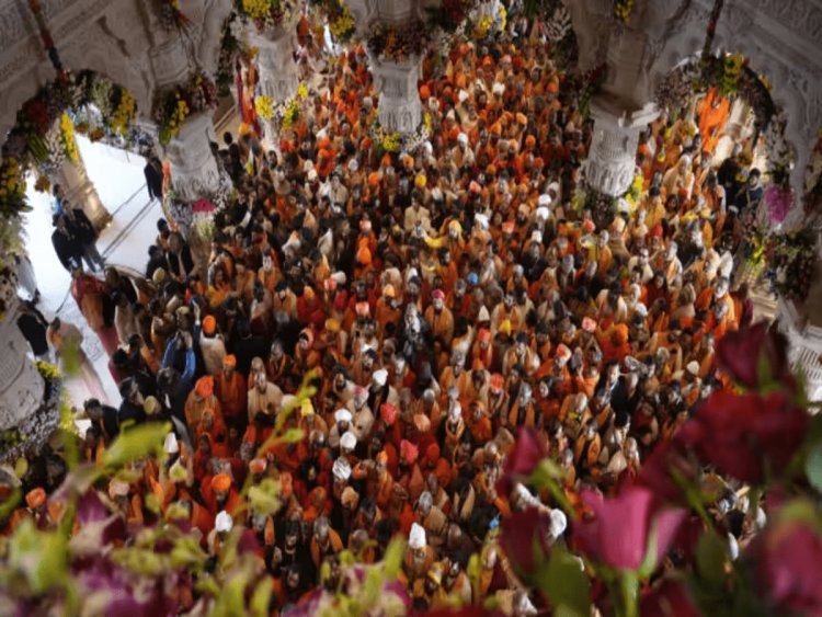Ram Mandir Ayodhya : राम मंदिर में रामलला के दर्शन के लिए उमड़ी भारी भीड़