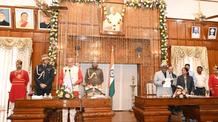 Jharkhand: चंपई सोरेन बने नये CM, कांग्रेस-RJD कोटे से दो MLA ने ली मिनिस्टर पोस्ट की शपथ