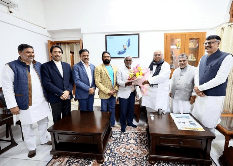 Jharkhand: CM चंपाई सोरेन मल्लिकार्जुन खरगे से मिले, कांग्रेस-JMM गठबंधन में ऑल इज वेल