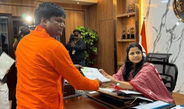 Lok Sabha Election 2024 Dhanbad:BJP कैंडिडेट ढुल्लू महतो ने किया नामांकन