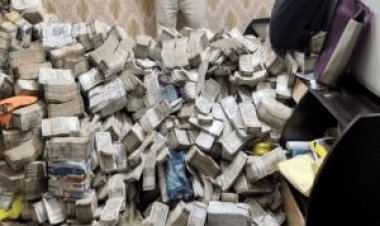 Jharkhand : रांची में मिनिस्टर आलमगीर आलम के पीएस के नौकर व अन्य ठिकानो  से 35 करोड़ रुपये कैश बरामद