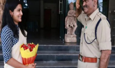 Telangana:फादर्स डे पर पुलिस अफसर पिता ने किया अपनी IAS बेटी को सैल्यूट