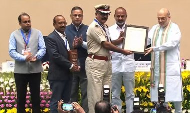 झारखंड के DGP अनुराग गुप्ता को होम मिनिस्टर अमित शाह ने किया सम्मानित