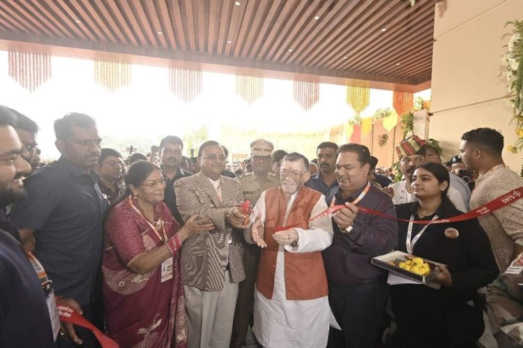 Dhanbad में एसजेएएस सुपर स्पेशलिटी हॉस्पिटल शुभारंभ, गवर्नर संतोष गंगवार ने किया उद्घाटन