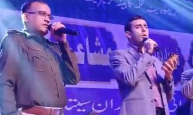 Bihar:सीतामढ़ी जिले के स्थापना दिवस समारोह, सिंगर बन गये DM रिची पांडे व SP मनोज कुमार