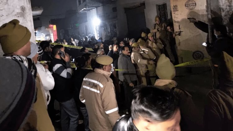 Uttar Pradesh: मेरठ में एक ही फैमिली के पांच लोगों का मर्डर, बंद मकान में मिली बॉडी