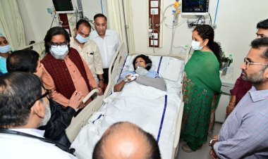 Mahua Maji Accident: महाकुंभ से लौटते समय MP महुआ माजी की कार एक्सीडेंट, हाथ फ्रैक्चर