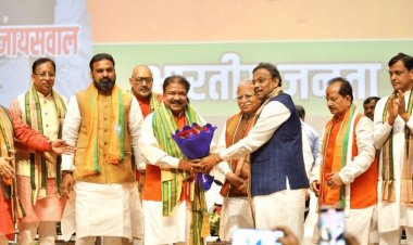 Bihar : बिहार बीजेपी अध्यक्ष चुने गये दिलीप जायसवाल, कहा प्रदेश कमेटी में कार्यकर्ताओं को मिलेगी जगह