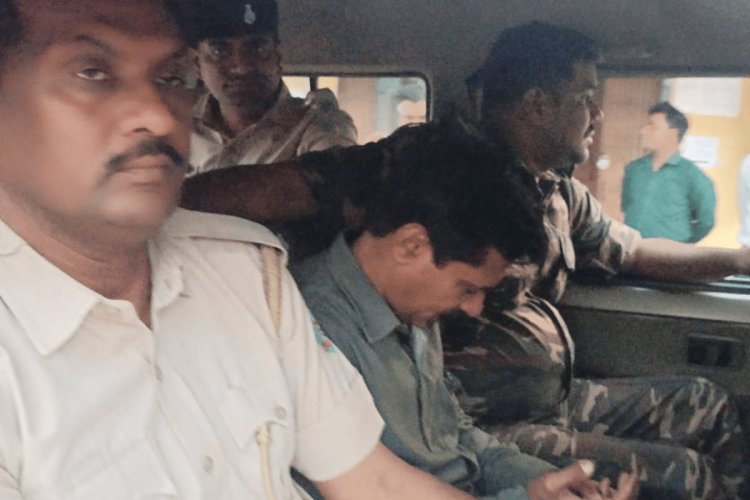 Jharkhand : ACB ने बोकारो से राजस्व कर्मचारी 20 हजार घूस लेते किया अरेस्ट