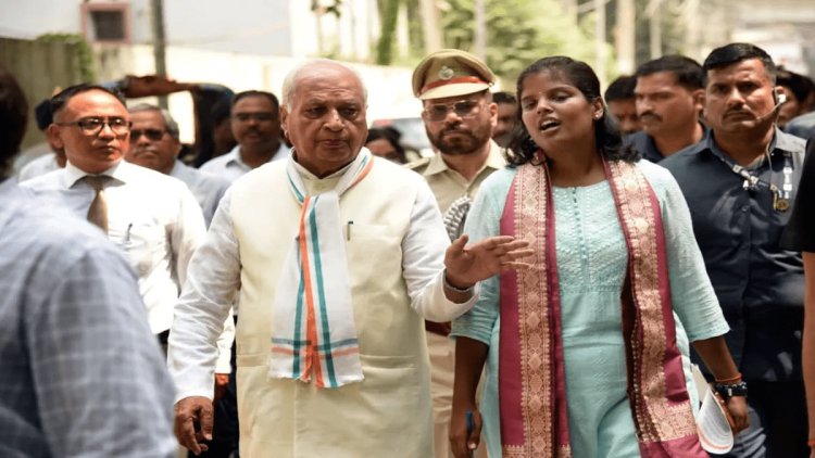 Bihar : पटना बीएन कॉलेज में में बमबाजी पर भड़के गवर्नर, ‘मैं राजभवन में बैठकर फैसले नहीं करूंगा’