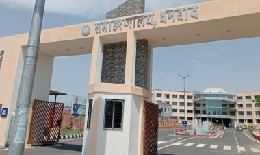 धनबाद में बड़ा प्रशासनिक फेरबदल: 43 लिपिकों का तबादला, 26 मई तक जॉइनिंग का आदेश