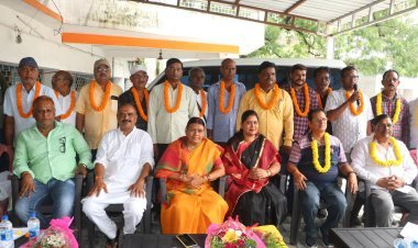 Dhanbad : जनता मजदूर संघ को बड़ा झटका, बड़ी संख्या में पदाधिकारियों व कार्यकर्ताओं ने थामा RJKMS का दामन 