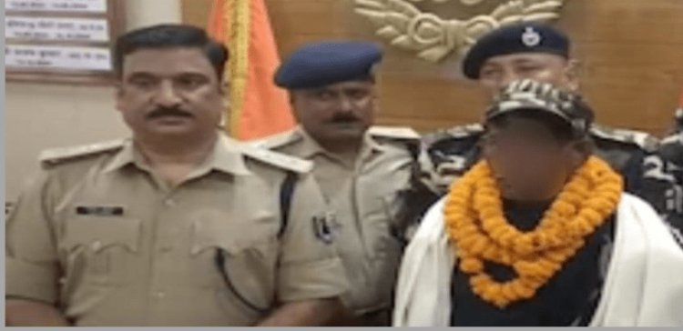 Bihar: बिहार के लखीसराय में इनामी नक्सली ने किया सरेंडर, 15 वर्षों से था फरार