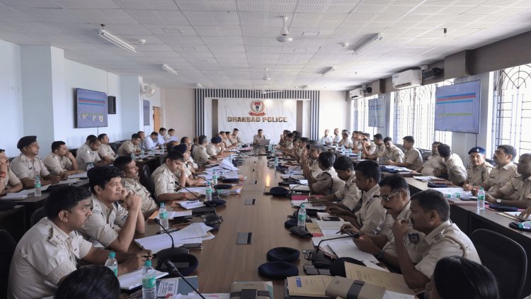 Dhanbad : SSP ने दिया निर्देश , माफिया,जमीन दलाल व बिचौलियों को थाना में न बैठायें