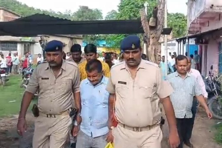 20 हजार रुपये घूस लेते राजस्व कर्मचारी अरेस्ट