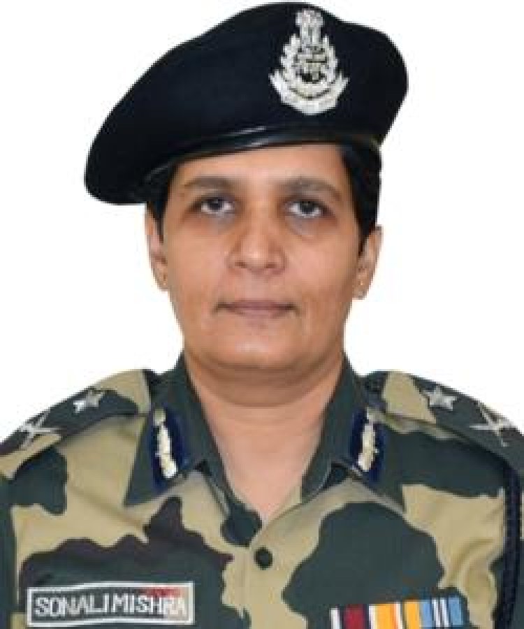 नई दिल्ली: सोनाली मिश्रा बनीं RPF की पहली महिला डीजी