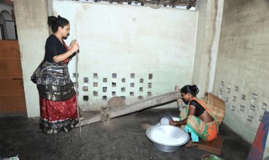 Jharkhand: दिशोम गुरु शिबू सोरेन के श्राद्धकर्म में MLA बहू कल्पना सोरेन निभा रहीं परंपराओं का धर्म