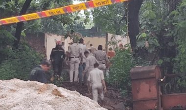 New Delhi: हुमायूं के मकबरे के पास दरगाह शरीफ पत्ते शाह की दीवार गिरी, मलबे में दबकर पांच लोगों की मौत