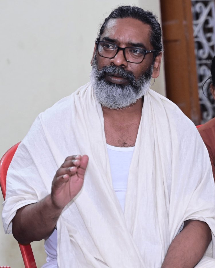 Jharkhand : नेमरा में होगा दिशोम गुरु शिबु सोरेन का श्राद्धकर्म, गांव में रहकर सीएम हेमंत निभा रहे हैं बेटे का फर्ज