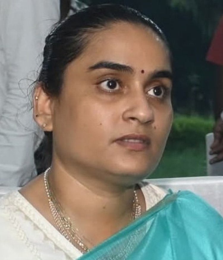 Dhanbad: झरिया की एक्स एमएलए पूर्णिमा नीरज सिंह पर कोर्ट की अवमानना का केस