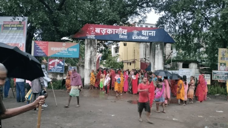 Jharkhand: एक्स मिनिस्टर योगेंद्र साव के खिलाफ पुलिस का एक्शन,  पांच बाउंसर अरेस्ट