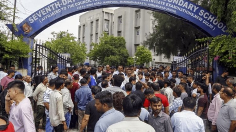 Gujarat: अहमदाबाद के प्राइवेट स्कूल में आठवीं क्लास के स्टूडेंट ने 10वीं के छात्र की चाकू मारकर हत्या