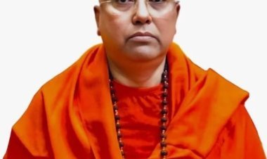 दिल्ली: चैतन्यानंद सरस्वती फरार, 17 छात्राओं ने लगाया यौन उत्पीड़न का आरोप, FIR  दर्ज