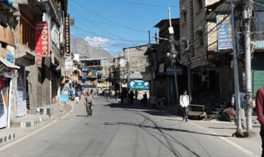 Leh Ladakh Protest: लेह-लद्दाख में बवाल,  CRPF की गाड़ी और BJP ऑफिस फूंका, कारगिल बंद