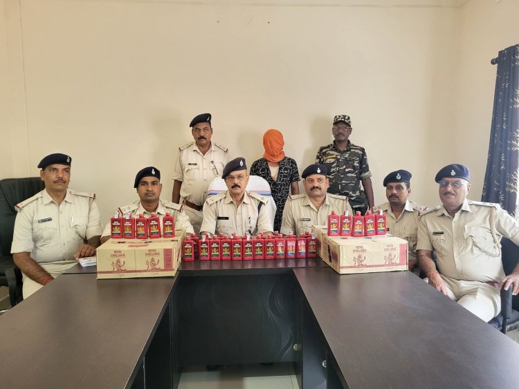 Dhanbad: धनबाद में शराब तस्करी पर पुलिस की बड़ी कार्रवाई, 125 कार्टून Royal Challenge जब्त