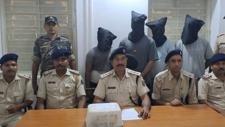 Dhanbad: धनबाद में साइबर पुलिस स्टेशन की बड़ी कार्रवाई,  वारदात को अंजाम देते चार साइबर क्रिमिनल अरेस्ट