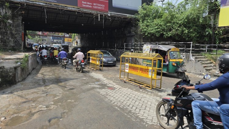 Dhanbad: गया पुल अंडरपास बना स्मूथ, जाम से मिली बड़ी राहत, वाहन चालक खुश