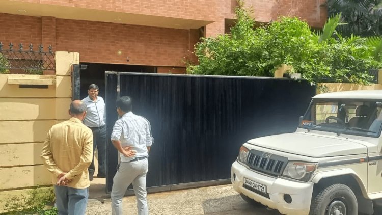 Jharkhand: हजारीबाग भूमि घोटाला में  ACB की बड़ी कार्रवाई, नेक्सजेन के मालिक विनय सिंह के छह ठिकानों पर रेड